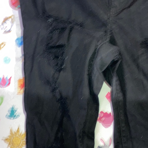 Forever 21 Women's Dark Black Skinny Jeans - Picture 5 of 7